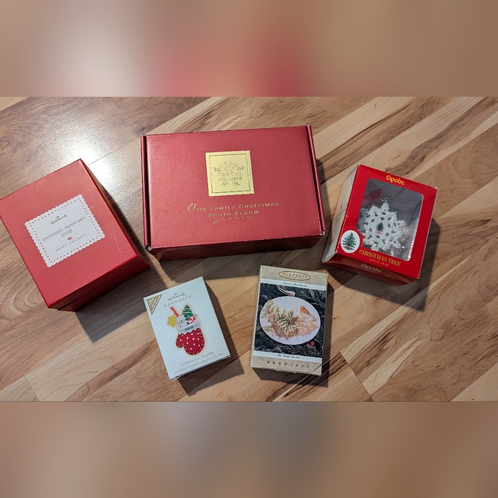 Christmas Ornament Set - Red and White